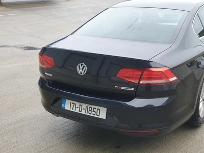 2017 - Volkswagen Passat Manual