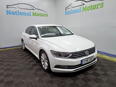 2017 - Volkswagen Passat Manual