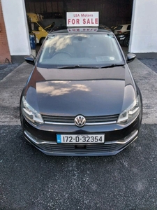 2017 - Volkswagen Polo Automatic