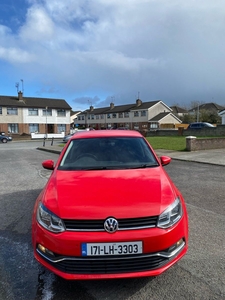 2017 - Volkswagen Polo Manual