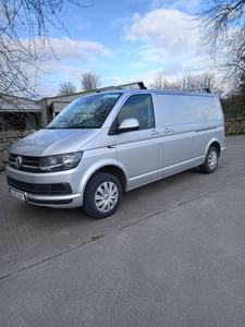 2017 - Volkswagen Transporter Manual