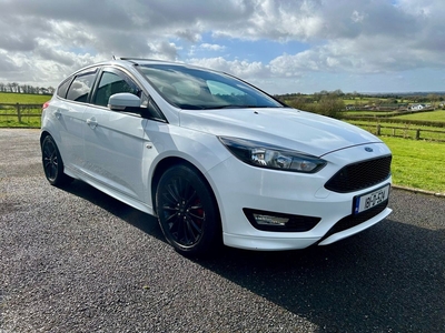 2018 - Ford Focus Manual