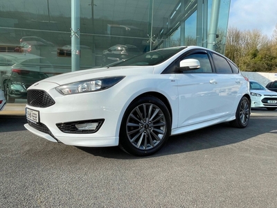 2018 - Ford Focus Manual