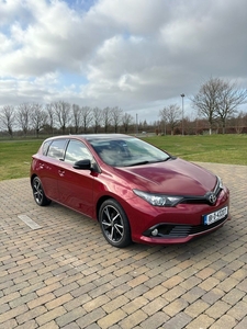 2018 - Toyota Auris Manual