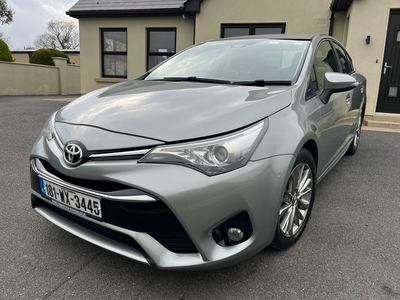 2018 - Toyota Avensis Manual