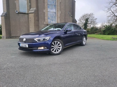 2018 - Volkswagen Passat Manual