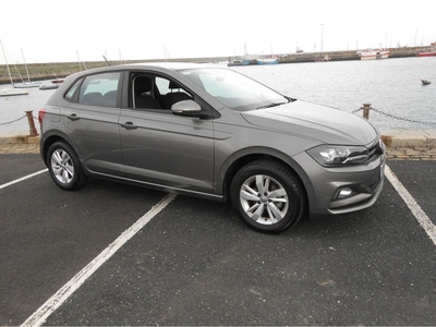 2018 - Volkswagen Polo Manual