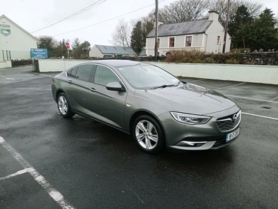 2019 - Opel Insignia Manual