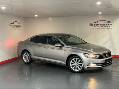 2019 - Volkswagen Passat Manual