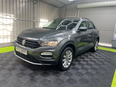 2019 - Volkswagen T-Roc Manual