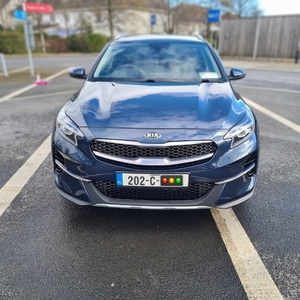 2020 - Kia Xceed Manual