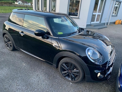 2020 - Mini Cooper Manual