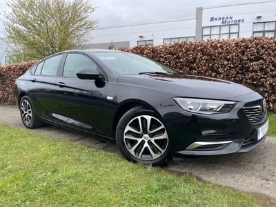 2020 - Opel Insignia Manual