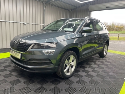 2020 - Skoda Karoq Manual