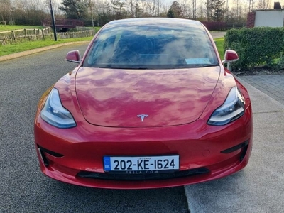 2020 - Tesla Model 3 Automatic