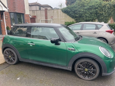 2021 - Mini Cooper Automatic