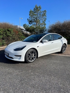 2021 - Tesla Model 3 Automatic