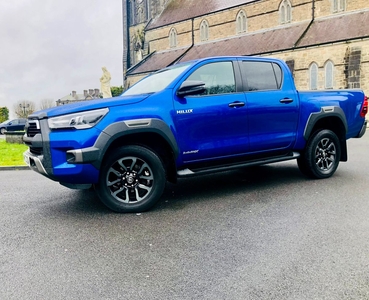 2021 - Toyota Hilux Manual