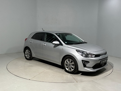 2022 - Kia Rio Manual