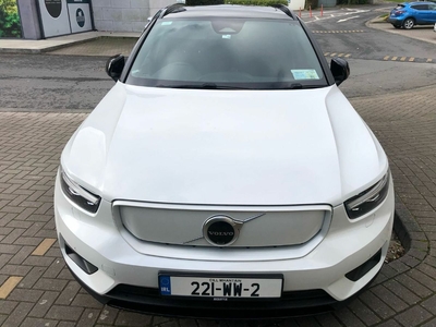 2022 - Volvo XC40 Automatic