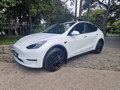 2023 - Tesla Model Y Automatic