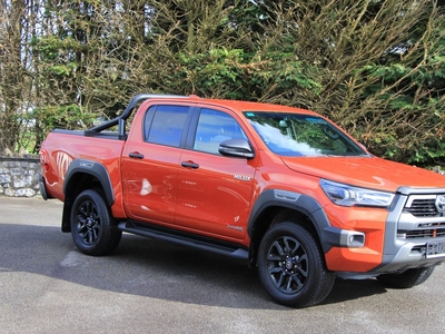 2023 - Toyota Hilux Automatic