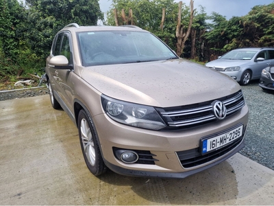 2016 - Volkswagen Tiguan Manual