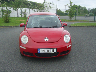 VOLKSWAGEN BEETLE