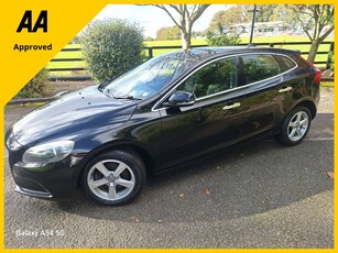 2013 (131) Volvo V40