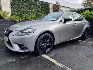 2016 (161) Lexus IS