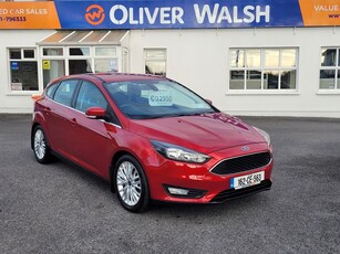 2016 (162) Ford Focus