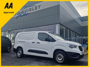 2020 (202) Opel Combo