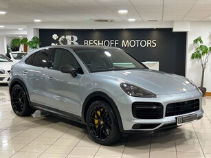 2022 (221) Porsche Cayenne