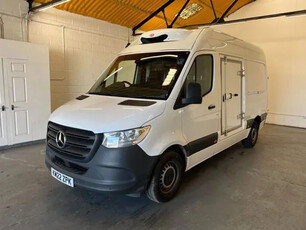 MERCEDES-BENZ SPRINTER