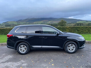 MITSUBISHI OUTLANDER