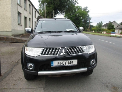 MITSUBISHI L200