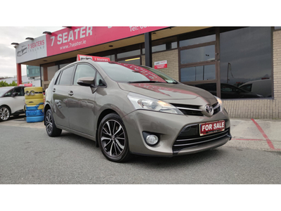 TOYOTA VERSO