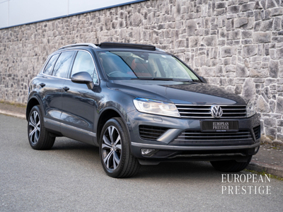 2016 (161) Volkswagen Touareg