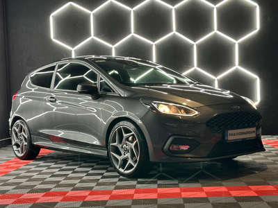 2018 (182) Ford Fiesta