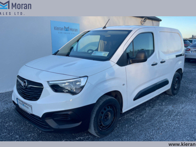 2021 (211) Opel Combo