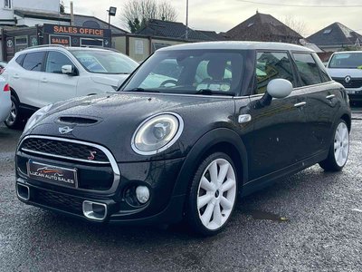 MINI HATCH