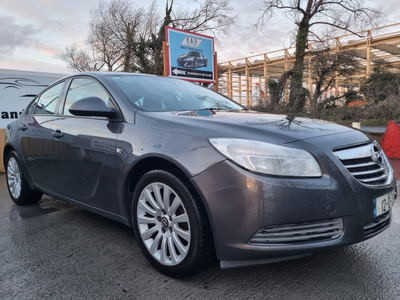 OPEL INSIGNIA