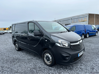 VAUXHALL VIVARO