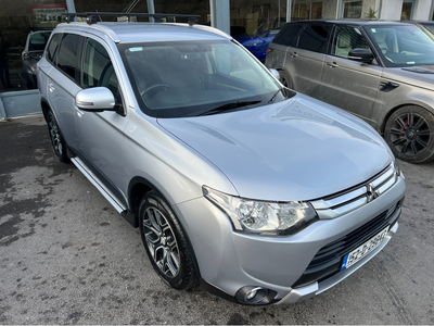 MITSUBISHI OUTLANDER