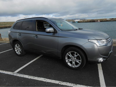 MITSUBISHI OUTLANDER