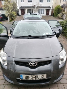 2008 - Toyota Auris Manual