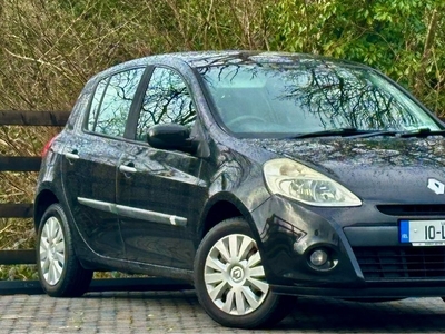 2010 - Renault Clio Manual