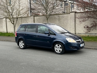 2011 - Vauxhall Zafira ---