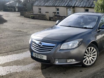 2012 - Opel Insignia Manual