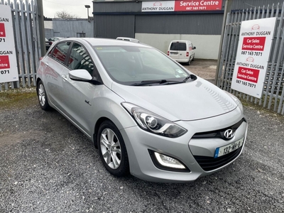 2013 - Hyundai i30 Manual